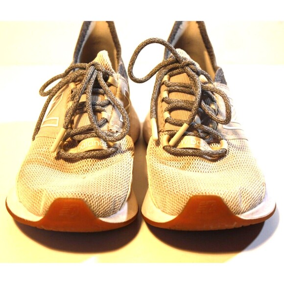 New Balance Fresh Foam Roav Tan White Gray Running Sneaker Women's Size 7.5 - Picture 5 of 7
